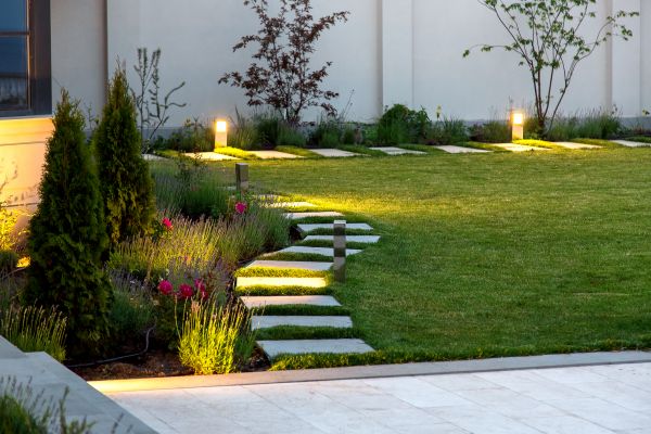 East Lansing Landscape Lighting Service